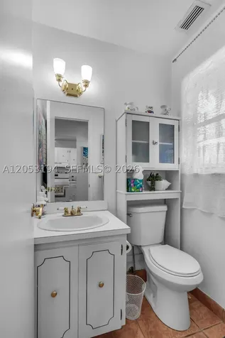 450 SE 7th Street Dania Beach FL 33004