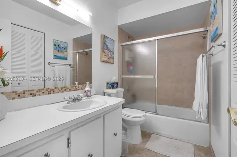 450 SE 7th Street Dania Beach FL 33004