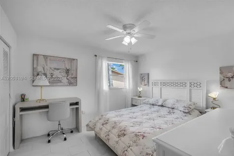 450 SE 7th Street Dania Beach FL 33004
