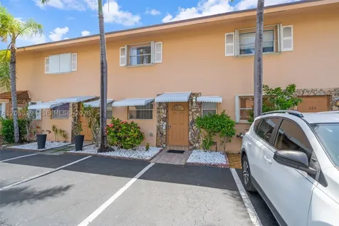 450 SE 7th Street Dania Beach FL 33004