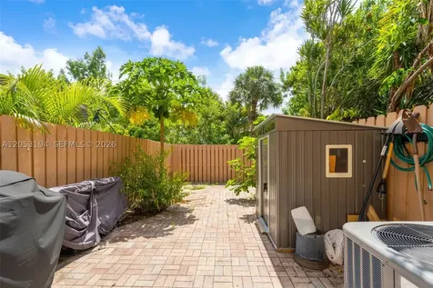 450 SE 7th Street Dania Beach FL 33004