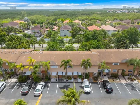 450 SE 7th Street Dania Beach FL 33004