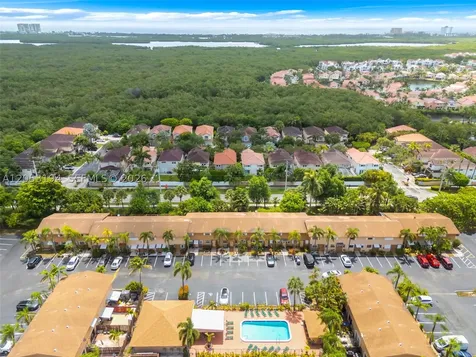 450 SE 7th Street Dania Beach FL 33004