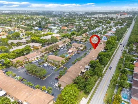 450 SE 7th Street Dania Beach FL 33004