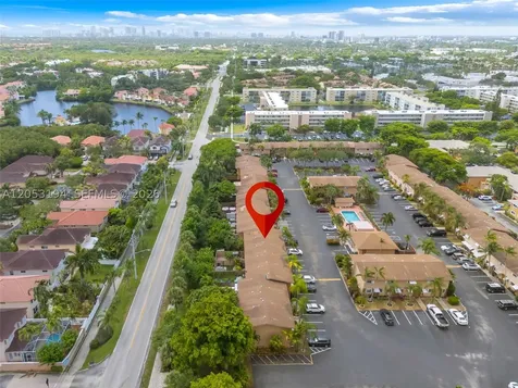 450 SE 7th Street Dania Beach FL 33004