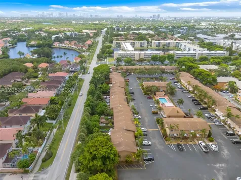 450 SE 7th Street Dania Beach FL 33004