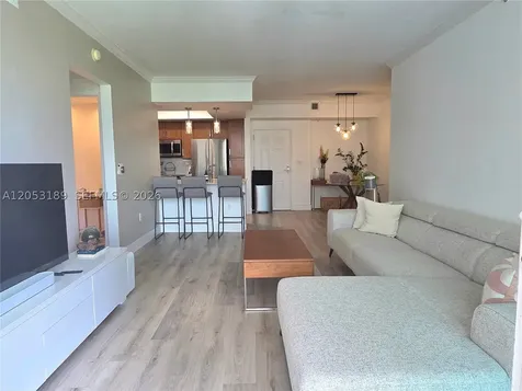 2000 N Bayshore Drive Miami FL 33137