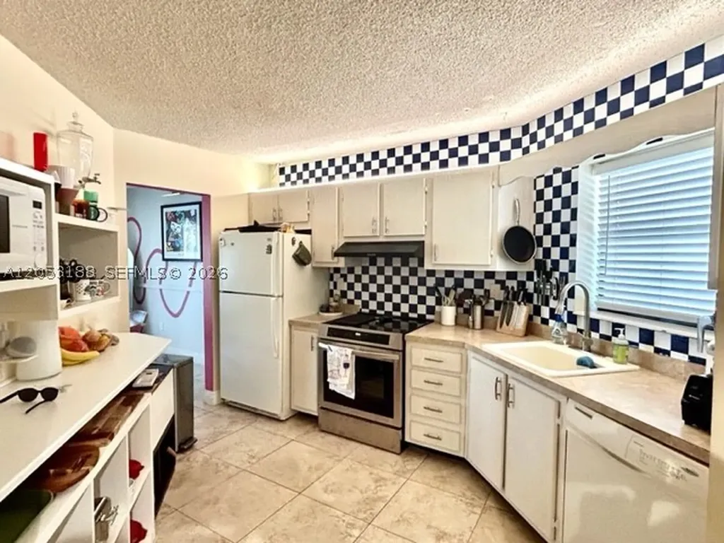6555 W Broward Boulevard Plantation FL 33317