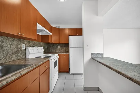 505 S Pine Island Road Plantation FL 33324