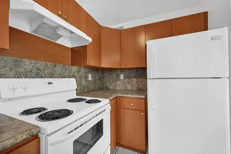 505 S Pine Island Road Plantation FL 33324