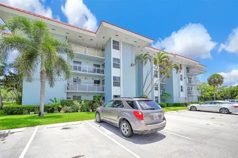 505 S Pine Island Road Plantation FL 33324