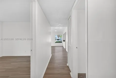 505 S Pine Island Road Plantation FL 33324