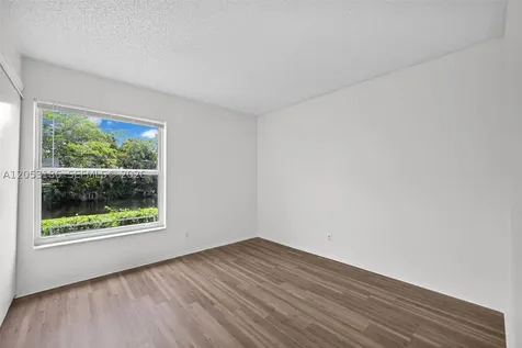 505 S Pine Island Road Plantation FL 33324