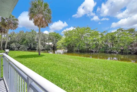 505 S Pine Island Road Plantation FL 33324