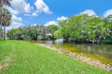 505 S Pine Island Road Plantation FL 33324
