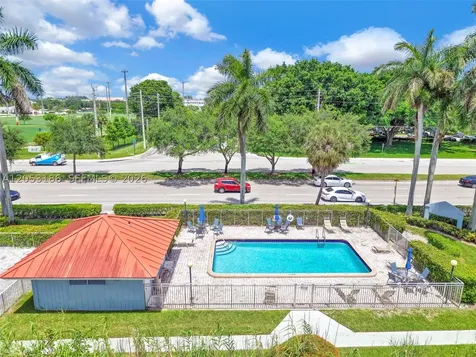 505 S Pine Island Road Plantation FL 33324