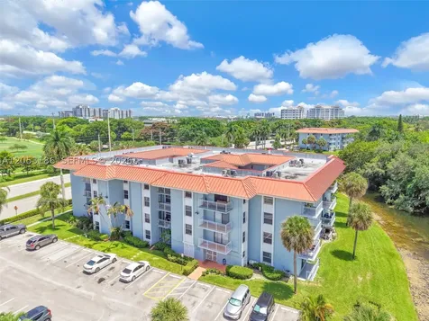 505 S Pine Island Road Plantation FL 33324