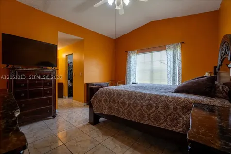 940 NE 212th Terrace Miami FL 33179