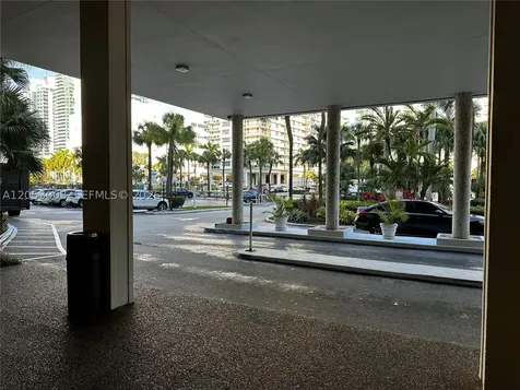 3800 E Ocean Drive Hollywood FL 33019