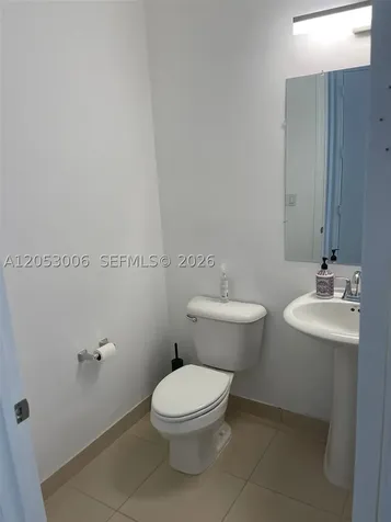 747 NE 193rd Street Miami FL 33179