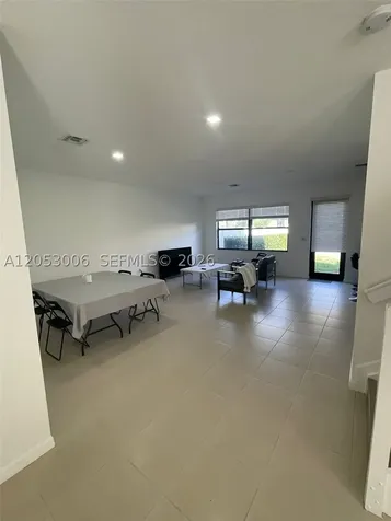 747 NE 193rd Street Miami FL 33179