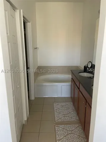 747 NE 193rd Street Miami FL 33179