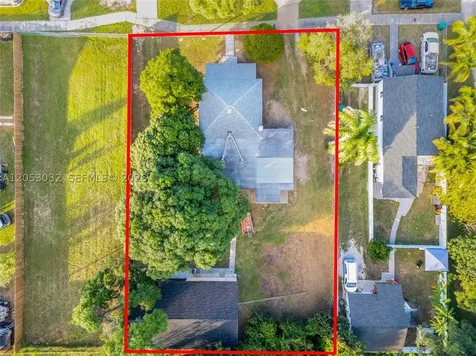 559 NW 2nd Street Florida City FL 33034