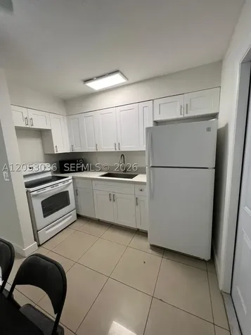 620 SW 7th Avenue Hallandale Beach FL 33009