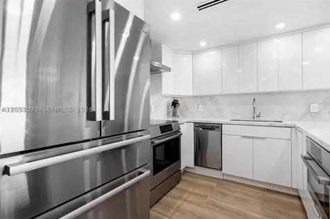 5701 Collins Avenue Miami Beach FL 33140