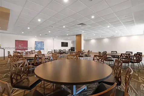 5701 Collins Avenue Miami Beach FL 33140