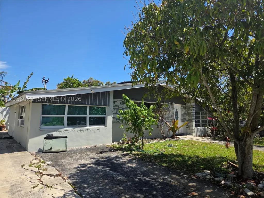 19631 NE 12th Court Miami FL 33179