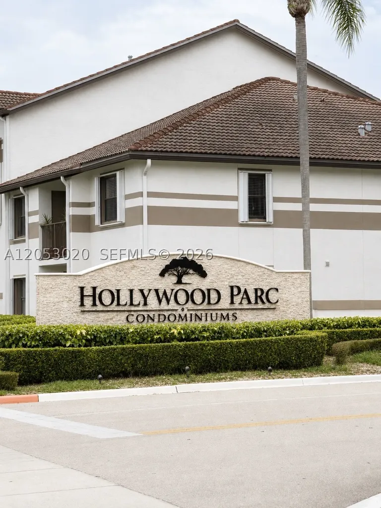 530 S Park Road Hollywood FL 33021
