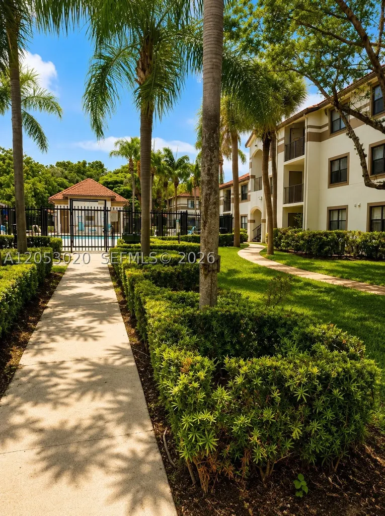 530 S Park Road Hollywood FL 33021
