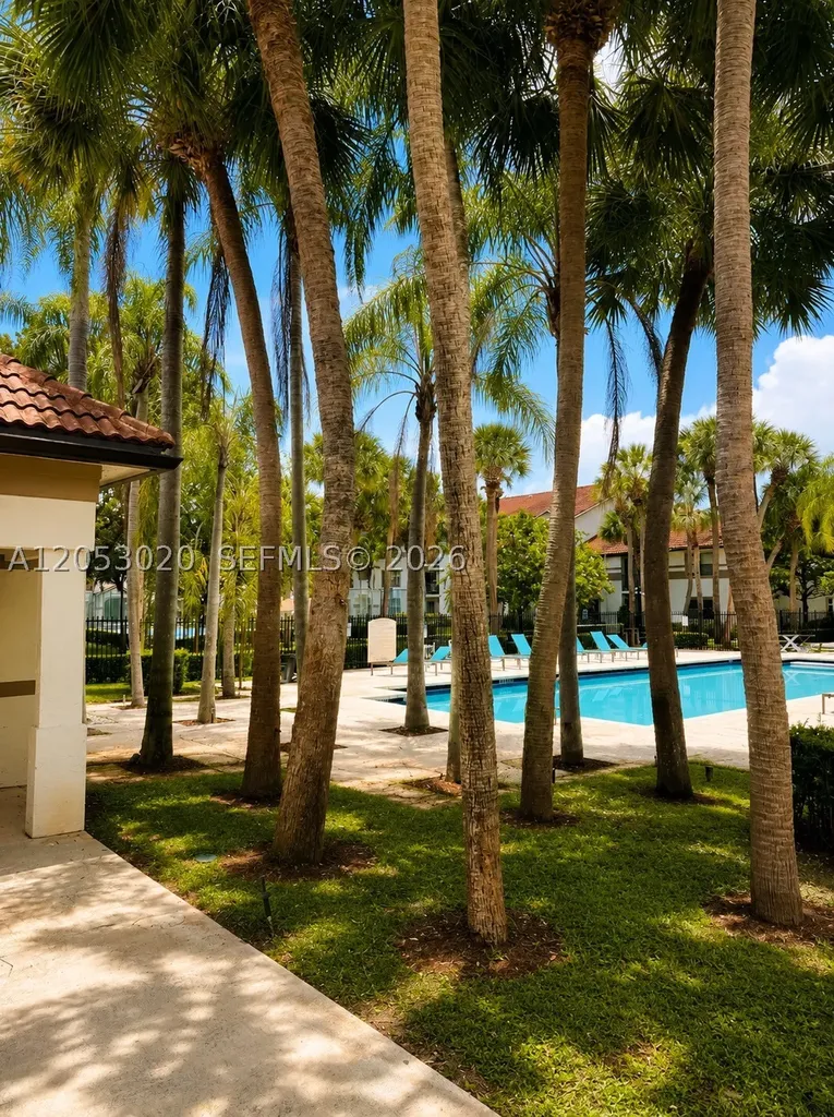 530 S Park Road Hollywood FL 33021