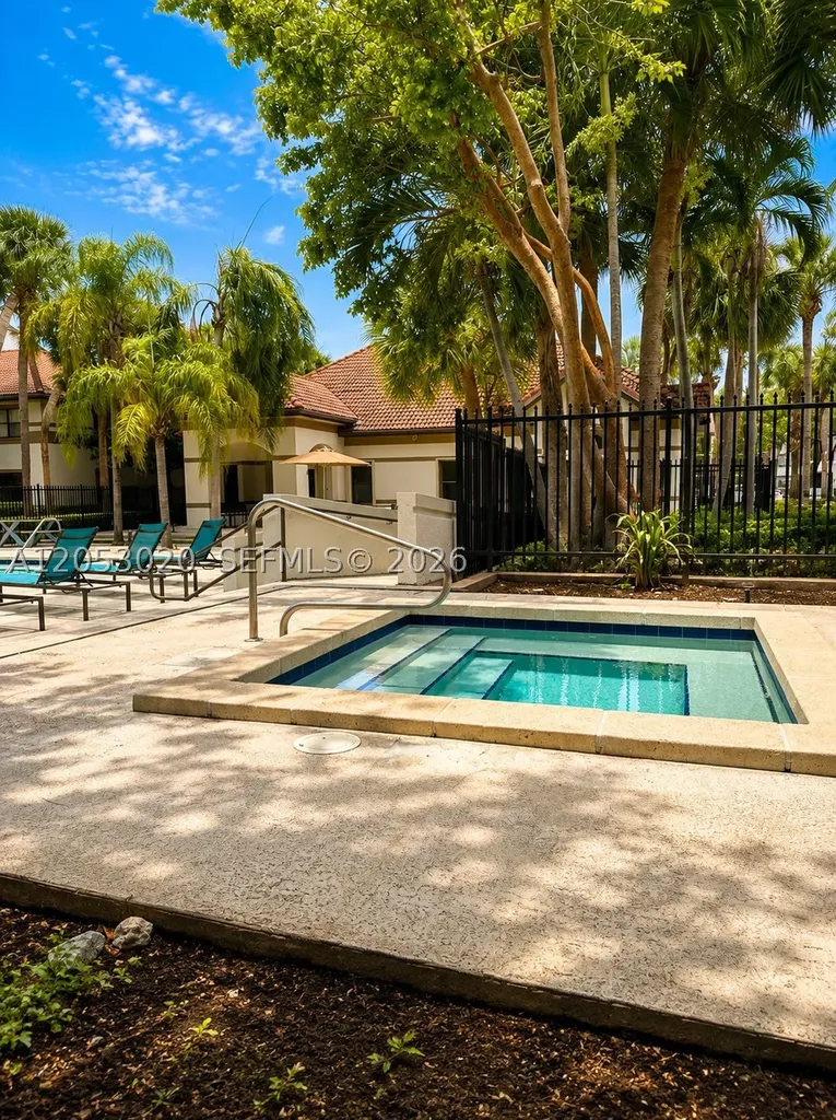 530 S Park Road Hollywood FL 33021
