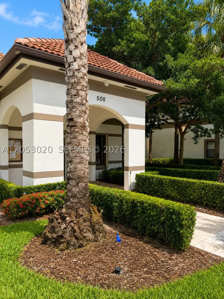 530 S Park Road Hollywood FL 33021