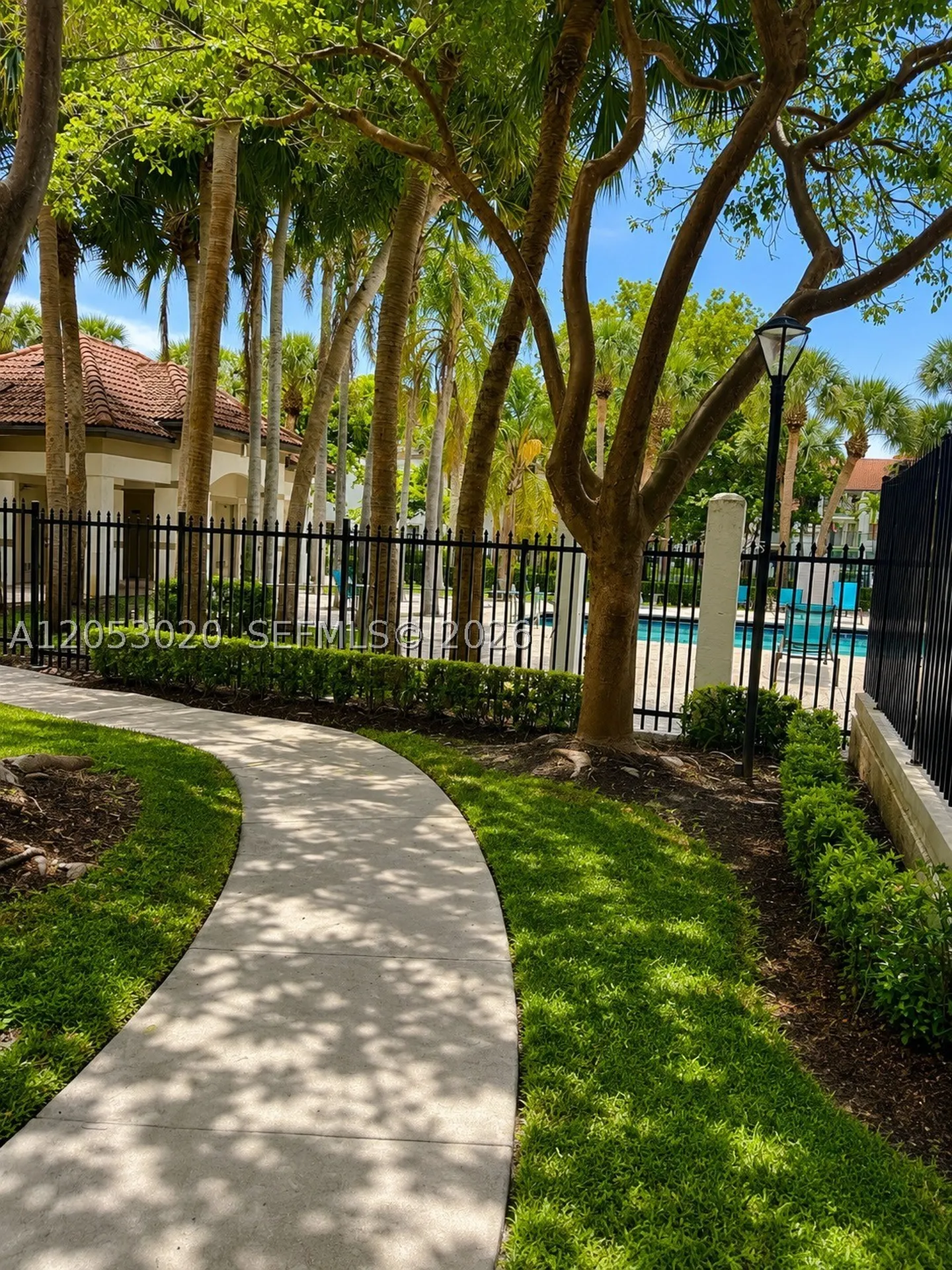530 S Park Road Hollywood FL 33021