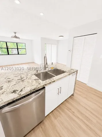 530 S Park Road Hollywood FL 33021
