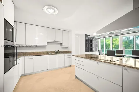 1643 Brickell Avenue Miami FL 33129