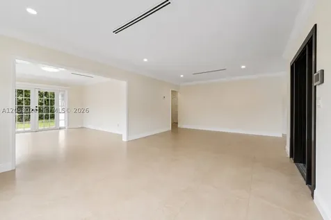 516 Gerona Avenue Coral Gables FL 33146
