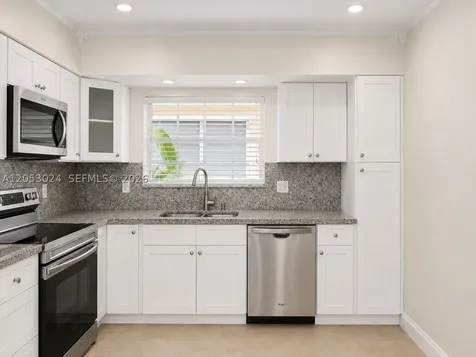 516 Gerona Avenue Coral Gables FL 33146