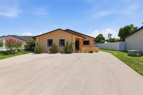 5094 NW 195th Lane Miami Gardens FL 33055