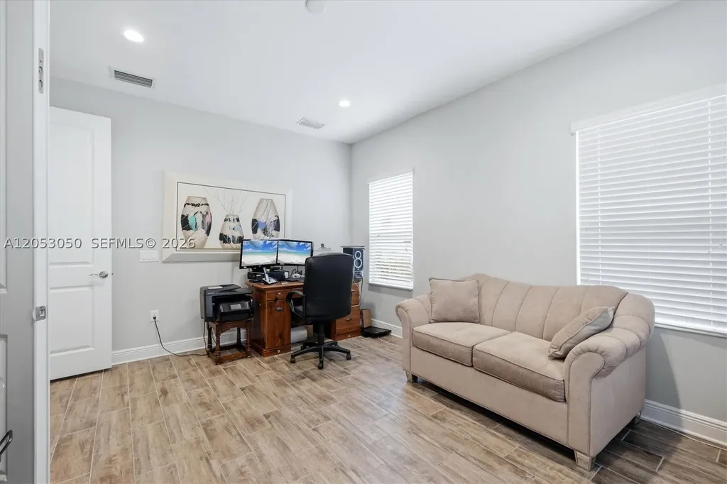 1109 Thornbury Drive Other City - In The State Of Florida FL 34219
