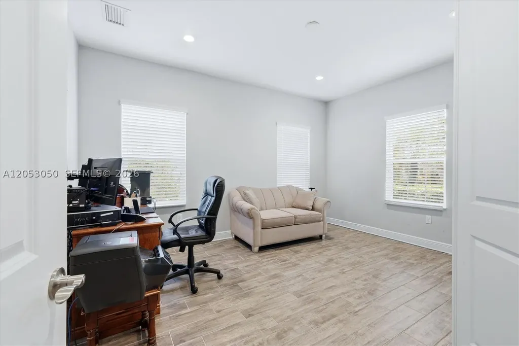1109 Thornbury Drive Other City - In The State Of Florida FL 34219