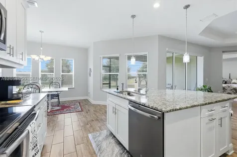 1109 Thornbury Drive Other City - In The State Of Florida FL 34219