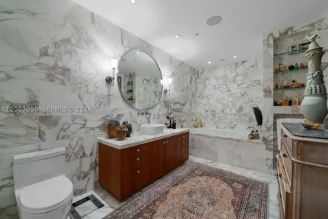 100 S Pointe Drive Miami Beach FL 33139