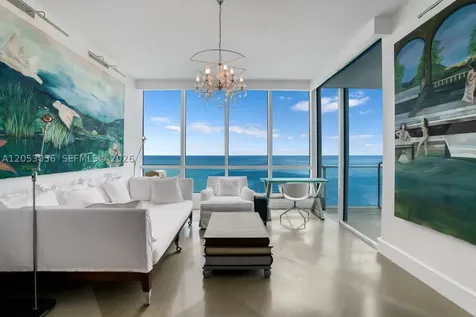 100 S Pointe Drive Miami Beach FL 33139