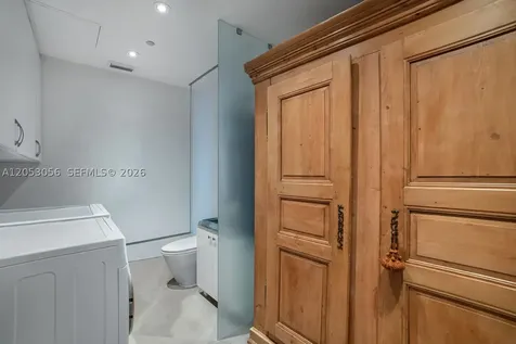 100 S Pointe Drive Miami Beach FL 33139