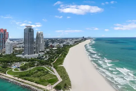 100 S Pointe Drive Miami Beach FL 33139