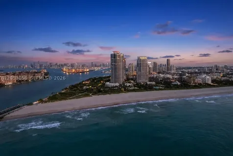 100 S Pointe Drive Miami Beach FL 33139